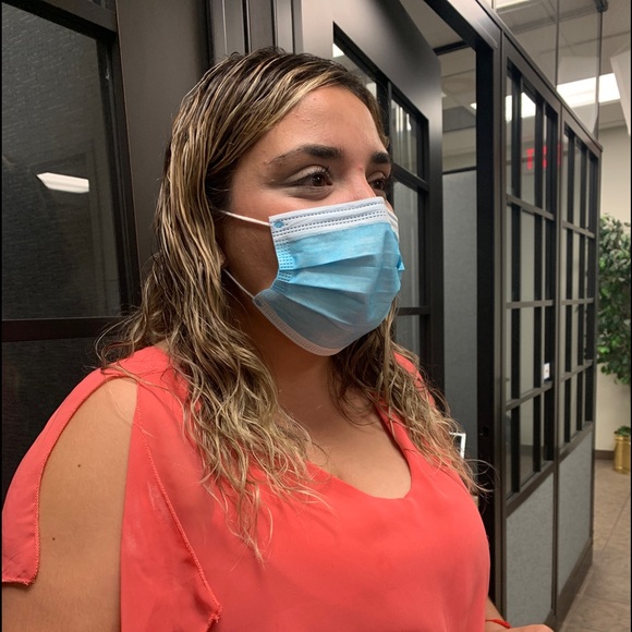 Meet your Posher, Jessica - Picture 1 of 1